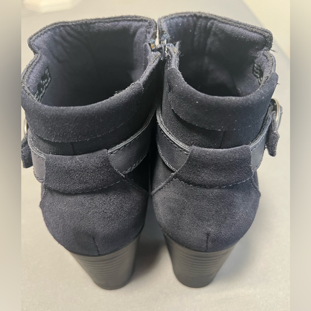 Clarks suede navy size 9 boots - Picture 5 of 5